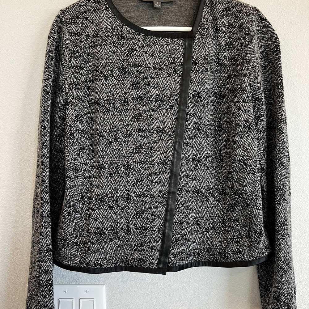 Chic Black and Gray Zip Front Jacket - 8